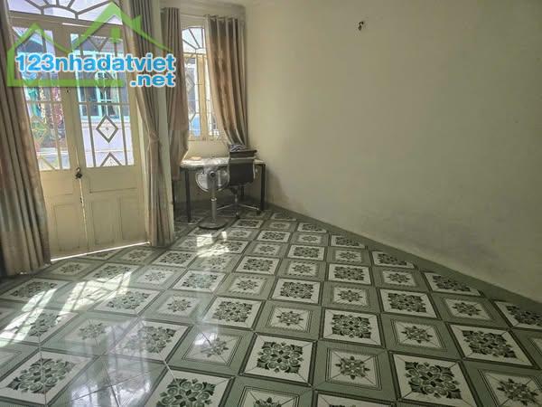 NHÀ TRƯỜNG CHINH - TÂY THẠNH - TÂN PHÚ  - DT 40M2  - GIÁ 3 TỶ 50 TRIỆU