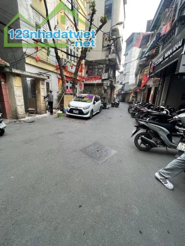 Minh Khai - Hai Bà Trưng - 5Tầng, mt 5m, giá17tỷ. Lô góc 3 thoáng, 🚘 tải tránh nhau vào