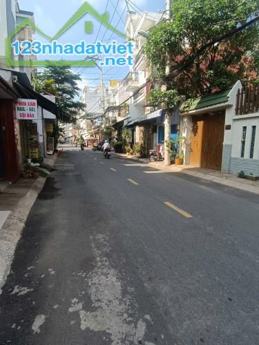 BÁN NHÀ CẤP 4 MT ĐƯỜNG SỐ 27 P6 GÒ VẤP-DT; 4,5M x 23M-VỊ TRÍ ĐẸP- 10,6TỶ - 2