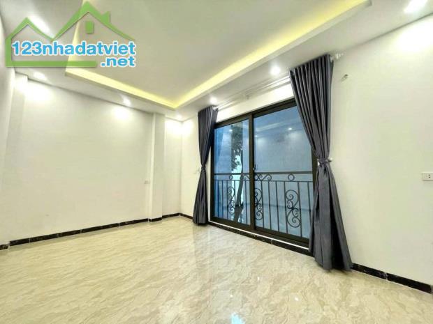 🏡 BÁN NHÀ THANH NHÀN – HAI BÀ TRƯNG – 30M² x 5 TẦNG – THANG MÁY – GIÁ 7.95 TỶ - 2