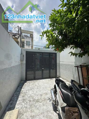 🏦 Mặt tiền tây Sơn, Tân Phú, 112,5 m2, 4.1 x 28, 8.x tỷ - 2