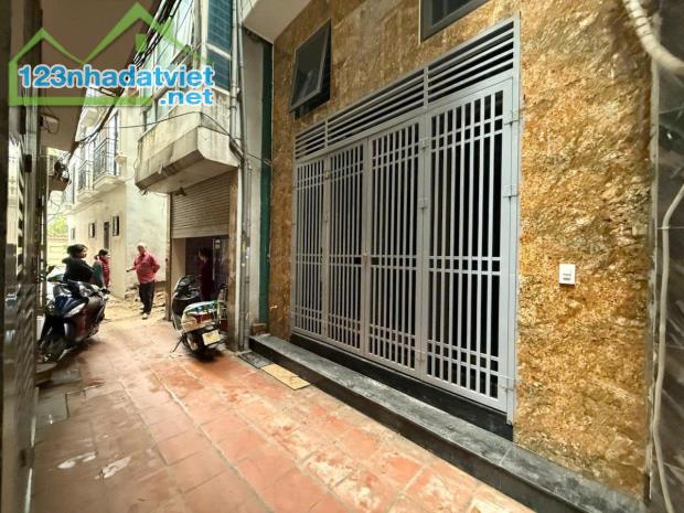 Chủ Nhà Cần Tiền Nên Cần Bán Gấp Căn Nhà Ở Đa Sỹ HĐ.Ô Tô Đỗ Gần.Giá 6.95Tỷ Có TL