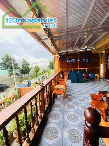 Cần Bán Biệt Thự Sân Vườn Sổ Riêng XD 202m2 giá chỉ 8 tỷ - 2