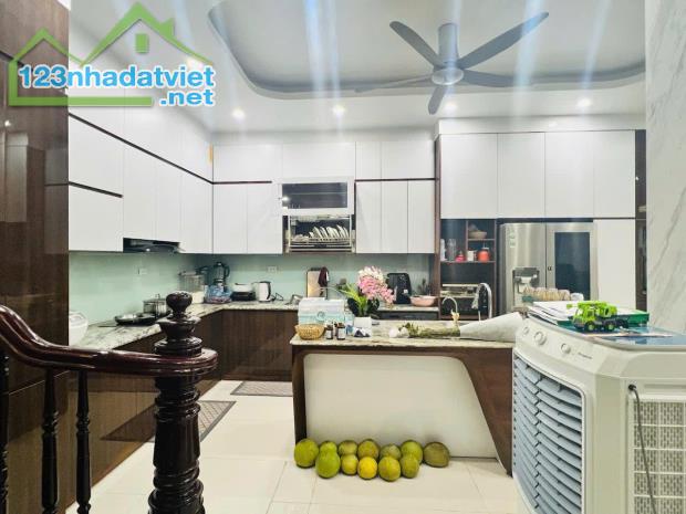 Bán biệt thự mini Xuân Đỉnh - nhà mới - lô góc - 3 mặt ngõ - tặng full nội thất - 1