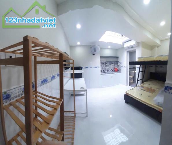 GIÁP QUẬN 1 – CHDV MINI 7 PHÒNG – 71M² – DOANH THU 30TR/THÁNG – GIÁ CHỈ 5.95 TỶ - 2