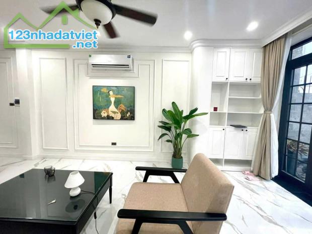 Võng Thị Tây Hồ 50m2 7 tầng thang máy nhập khẩu - 2