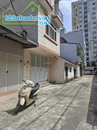 Bán gấp lô đất phố Tư Đình, Long Biên - Phân lô A38 - 140m2 - Chỉ nhỉnh 17 tỷ
