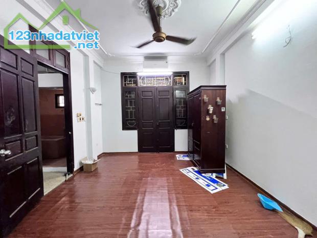 NHÀ 5 TẦNG THỊNH HÀO TÔN ĐỨC THẮNG DT 34m2 mặt tiền 6.8m Giá 7.5 tỷ - 3