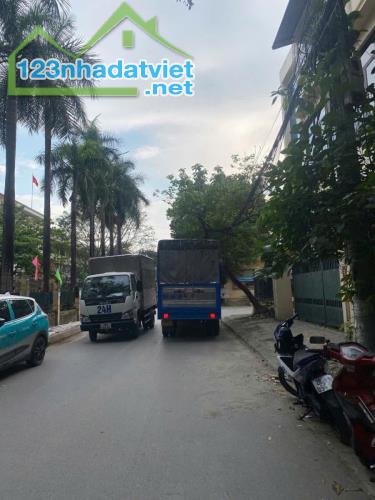 MẶT PHỐ PHAN ĐÌNH GIÓT - KINH DOANH Ô TÔ  51m2 4 tầng MT 7.5m Giá 22 tỷ - 2