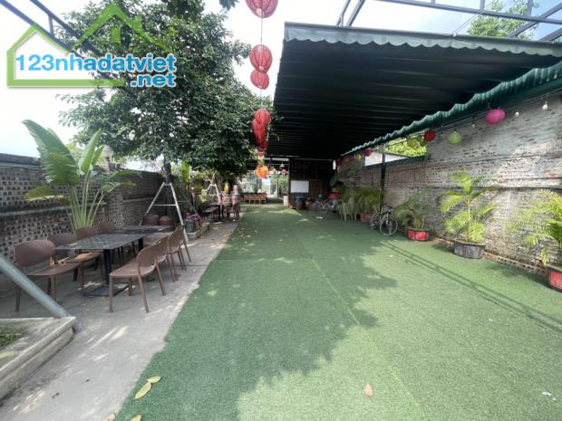 NHÀ HÀNG BỀ THẾ TÂY HỒ QUẬN - DT KHỦNG - NỞ HẬU- VỪA Ở VỪA KD NHÀ HÀNG SÂN VƯỜN