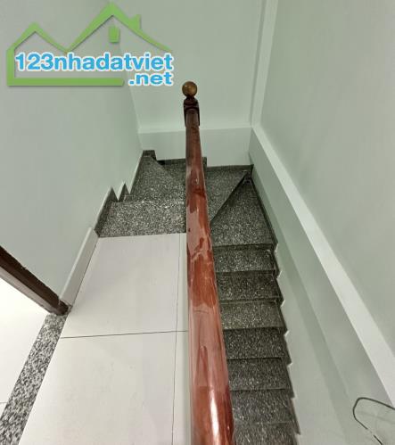 Bán Gấp Nhà Mặt Tiền - 60m2 - 2 Tầng - 7Tỷ6 - Có Dòng Tiền - 3