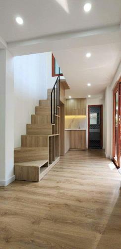 Bán Nhà Nhỏ Mới, Đẹp 562 Nguyễn Kiêm, Phường 4 , Quận Phú Nhuận - 2
