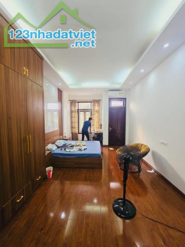 Bán nhà lô góc, khu phân lô, vỉa hè ô tô tránh phố Hoàng Quốc Việt, Cầu Giấy, 47m x 5T, - 1