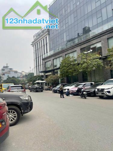 SIÊU PHẨM MỚI KÍNH COONG GIỮA LÒNG BA ĐÌNH –Giang Văn Minh- NGÕ THÔNG – 2 Ô TÔ TRÁNH –