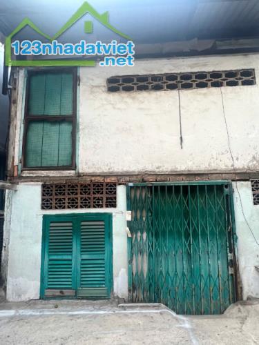 Bán nhà nát (5x18m NH L 8m) gần bờ kè Lò Gốm. 5.55 tỷ
