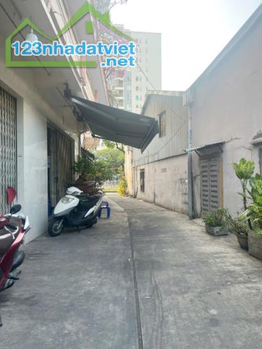 Bán nhà nát (5x18m NH L 8m) gần bờ kè Lò Gốm. 5.55 tỷ - 4