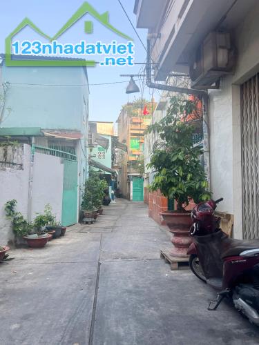 Bán nhà nát (5x18m NH L 8m) gần bờ kè Lò Gốm. 5.55 tỷ - 2