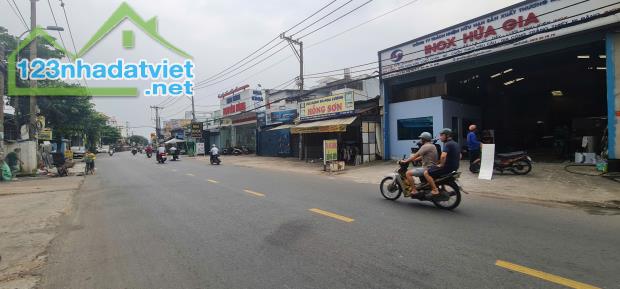 Cho thuê nhà  Mặt Tiền Bình Long 285m2 - NGANG 9M - GẦN NGÃ TƯ BỐN XÃ - 1