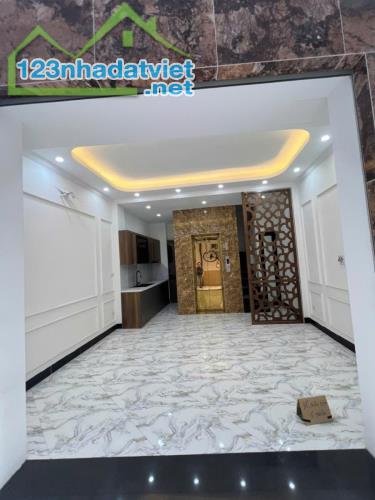 Phân lô, thang máy phố Yên Hoà - Cầu Giấy 35m2 x 7 tầng, mặt tiền 4.5m, giá 8.8 tỷ - TL - 1