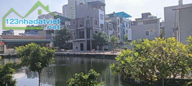 💥TRUNG TÂM QUẬN - VIEW HỒ SINH THÁI - NGÕ THÔNG KINH DOANH - Ô TÔ GẦN - LÔ GÓC.🌹