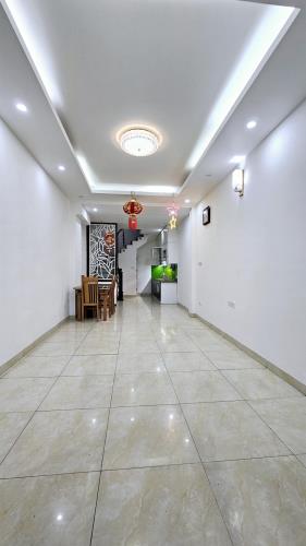 Bán nhà Kim Quan Thượng, Long Biên 36 m2 5 tầng . Bán 6,4 tỉ