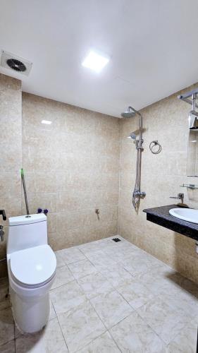 Bán nhà Kim Quan Thượng, Long Biên 36 m2 5 tầng . Bán 6,4 tỉ - 3