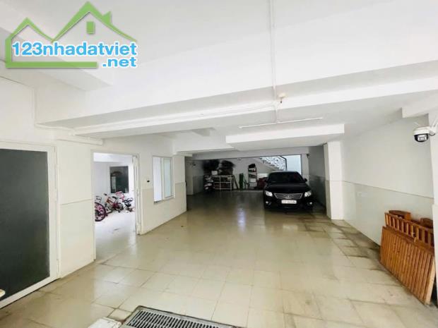 Nhà mặt tiền Phường Phú Mỹ, Quận 7 – 90m² – Thang máy – Để được ô tô – Giá chỉ 14.8 tỷ - 3