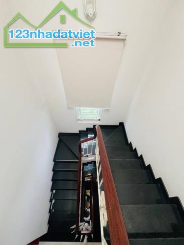 Bán Biệt thự Mini Lô góc - Nhật Chiêu - 90m2 x 4T x MT 8m - Garo Oto - Cách Hồ Tây 100m - 4