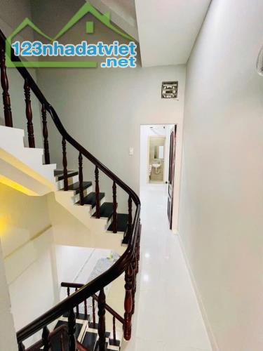 Hẻm Xe Hơi - Đã Hoàn Công , DT 45M2,4 Tầng  Đúc Với 6PN,6WC - Lê Văn Sỹ - QUẬN 3 - 2
