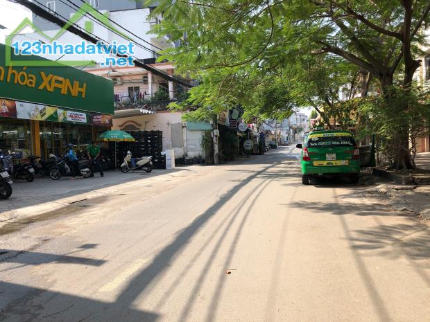 Nhà Hẻm 730/ Lê Đức Thọ, P.15, GV. DT: 5,3m x 24,5m. Hiện nhà C4 tiện xây mới, giá 8,8ty