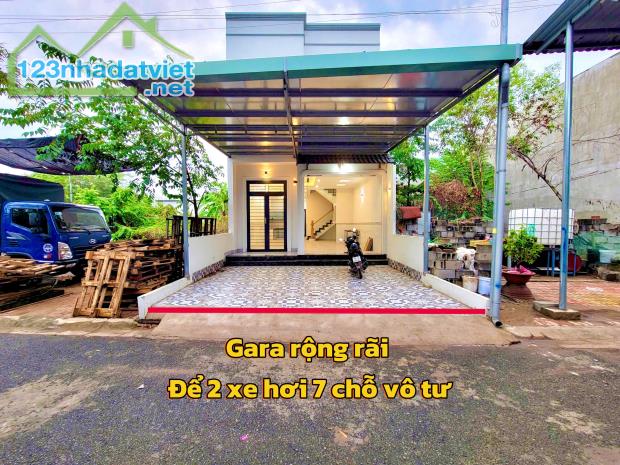 Bán nhà tâm huyết phong cách Châu Âu. Đường nhựa 5m cách Phùng Hưng 50m, sát chợ đầu mối