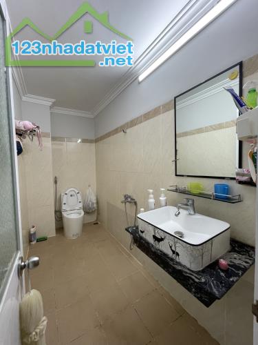 Bán nhà 69m2, HXH, PHẠM ĐĂNG GIẢNG, Bình Tân, 3 tầng, 3 PN, giá 6.6 tỷ còn thương lượng. - 3