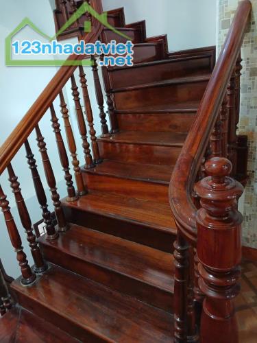 Cho thuê nhà riêng nguyên căn Phố Yên Hoà, 5 tầng x 39m2, 3 ngủ, KD onl, văn phòng, ở gđ - 3