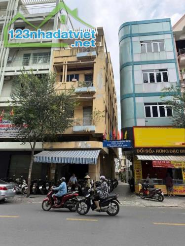 BÁN NHÀ GÓC 2 MẶT TIỀN, TRẦN BÌNH TRỌNG, P1, Q5.DT;4,2X23, 1TR3L, GIÁ:35 TỶ