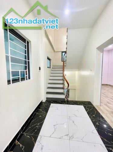 Bán nhà Kim Giang, Hoàng Mai. 52m2 x 4 Tầng. MT 5m. LÔ GÓC. NGÕ THÔNG. Ô TÔ. Hơn 11 Tỷ. - 5