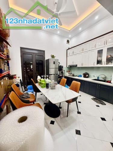 Bán nhà riêng Phố Thanh Nhàn - 48m2 x 4 Tầng 4 Ngủ - Nhà đẹp ở ngay, sổ vuông - Hơn 7 tỷ - 2