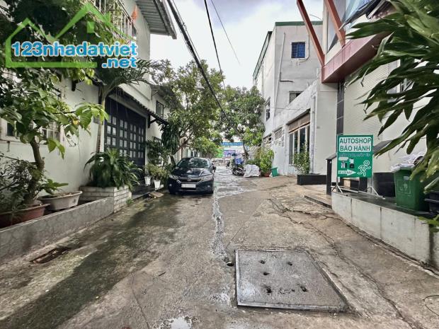 CHÍNH CHỦ GẤP BÁN - P11 - BÌNH THẠNH - NGUYỄN XÍ - 3 TẦNG BTCT - 6PN LỚN - HXH - GẤP ĐỊNH