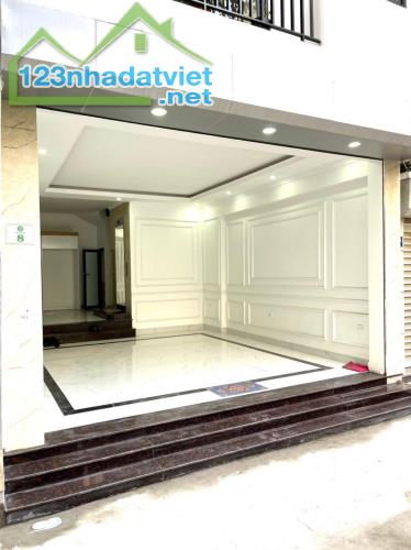 Nguyễn Văn Cừ 75 M2, 6T ,MT 4.2M, Giá 19.5 tỷ