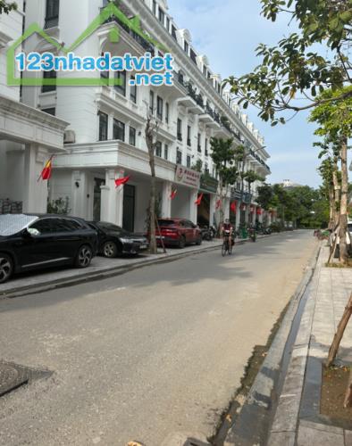 Bán nhà KĐT Louis Hoàng Mai-113m2 , xây 5 tầng thô. Giá thương lượng - 3