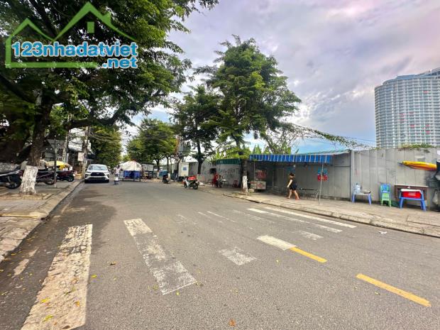BÁN ĐẤT TẶNG NHÀ ĐƯỜNG AN ĐỒN - LÔ GÓC KẸP KIỆT - 211M2 - NGANG:10M - NỞ HẬU - 11.9 TỶ - 1