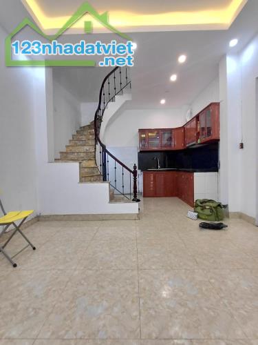 Bán Nhà Minh Khai 30m² – 4 Tầng – 3 Ngủ – Gần Ô Tô – Giá 6.3 Tỷ – Ở Ngay! - 1