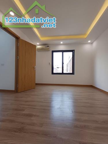 Bán Nhà Minh Khai 30m² – 4 Tầng – 3 Ngủ – Gần Ô Tô – Giá 6.3 Tỷ – Ở Ngay! - 2