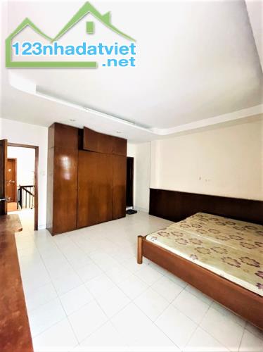 12 TỶ NHÀ PHÚ NHUẬN - XE HƠI CHẠY VI VU - THÔNG CÁC NGẢ - DT 4.6x14M ĐÚC 3 TẦNG - MỞ VPCTY