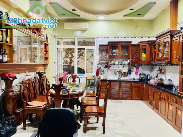 🏡 Bán nhà HXH 6m Thành Thái, Q.10, xe 7 chỗ, 9.x tỷ!