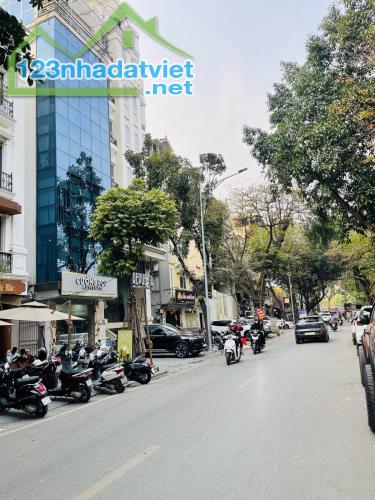 TÒA NHÀ MẶT PHỐ PHÙNG HƯNG, HOÀN KIẾM, 110M,6TẦNG,MT10M, LÔ GÓC 3 THOÁNG, THANG MÁY