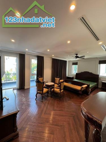 BIỆT THỰ MẶT PHỐ ÂU CƠ, TÂY HỒ - 425M² x 6T THANG MÁY - DÒNG TIỀN HƠN 2 TỶ/NĂM - 133.5 TỶ - 1