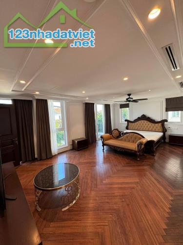 BIỆT THỰ MẶT PHỐ ÂU CƠ, TÂY HỒ - 425M² x 6T THANG MÁY - DÒNG TIỀN HƠN 2 TỶ/NĂM - 133.5 TỶ - 2
