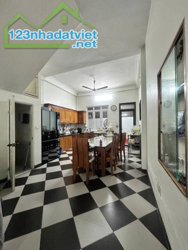 Bán Nhà Dân Xây Đẹp Bắc Từ Liêm - Ngõ Nông Gần Phố - Trước Nhà Thoáng Trước Sau - Sổ Đỏ - 2