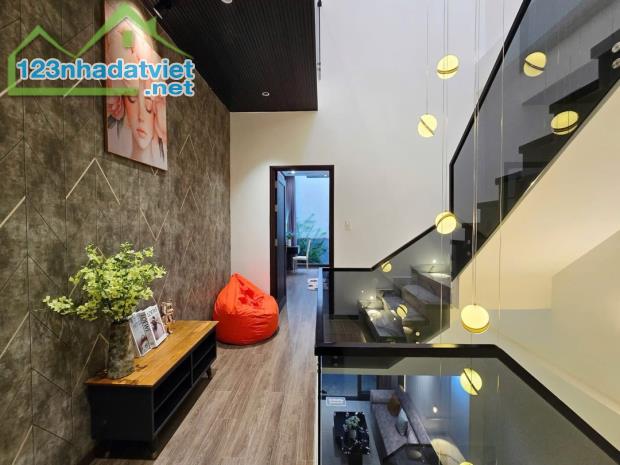 Cc bán nhà 3 tầng kiệt Phạm Nhữ Tăng, TT Thanh Khê, giá chỉ nhỉnh hơn 4 tỷ. - 1