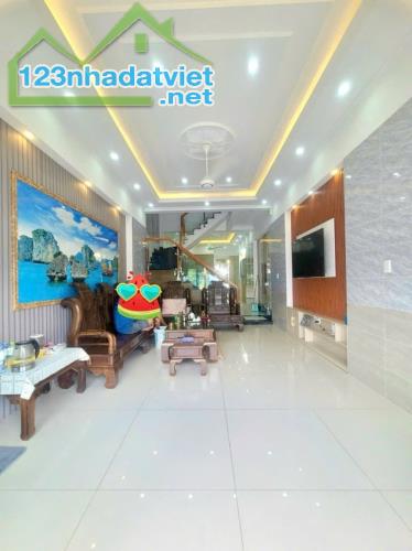 Bán nhà ĐẸP full Nội Thất 1 Trệt 2 Lầu,đường nhựa 12m,gần Metro Suối Tiên